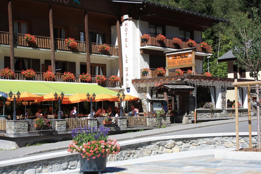 Le Dahu Hotel Chamonix Bagian luar foto