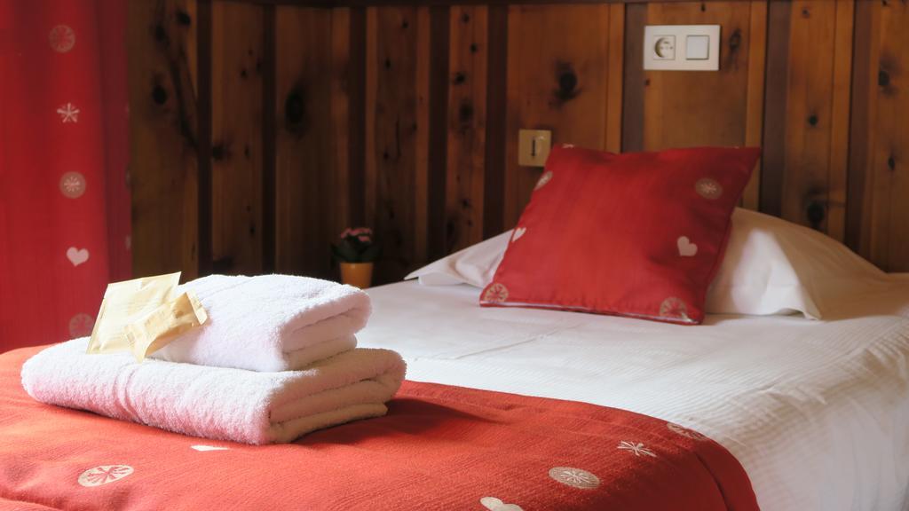 Le Dahu Hotel Chamonix Bagian luar foto