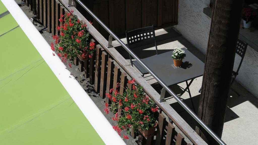 Le Dahu Hotel Chamonix Bagian luar foto